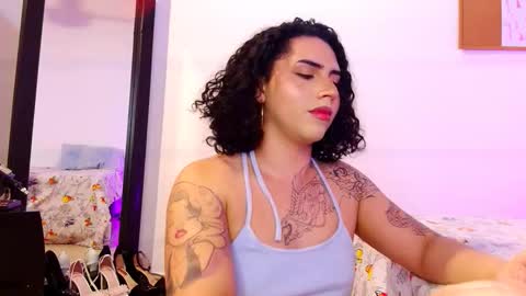 noahmonroe_11 online show from November 2025 09:04:01 PM