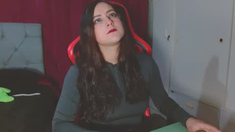 Noamartin online show from October 2025 01:25:01 AM