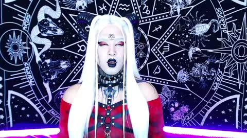 caroline online show from April 2026 10:33:02 PM