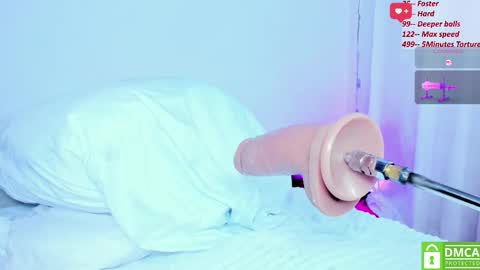 NhAndrea online show from March 2026 07:31:01 PM