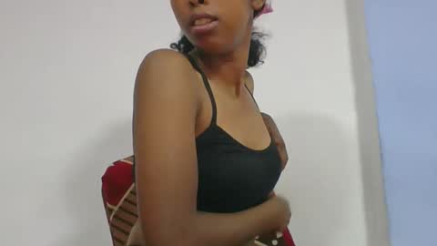 noelina online show from February 2026 06:29:02 PM