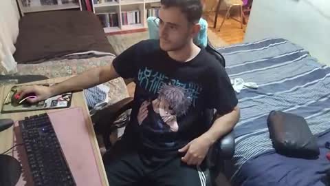 Snapshot of noeliswaifu chatting on July 2026 12:04:02 AM Noeliswaifu online show from July 2026 12:04:02 AM