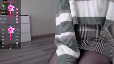 noelleneptune online show from September 2025 10:38:02 AM