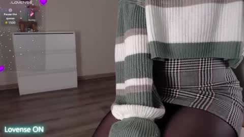 noelleneptune online show from March 2026 09:41:02 PM