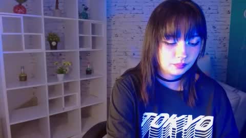 Snapshot of noeva_ chatting on September 2025 09:20:02 PM Noeva online show from September 2025 09:20:02 PM