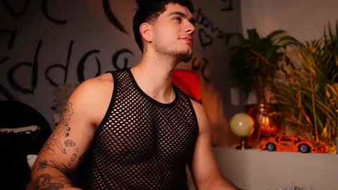 Snapshot of noha_miler chatting on September 2025 12:44:02 AM kevin online show from September 2025 12:44:02 AM