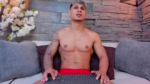 Snapshot of nohanhunter chatting on October 2025 11:44:02 AM nohanhunter online show from October 2025 11:44:02 AM