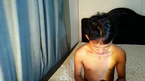 Snapshot of noi_maco chatting on April 2026 04:01:01 PM noi_maco online show from April 2026 04:01:01 PM