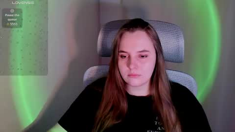 Snapshot of noir_ember_ chatting on June 2026 05:04:02 PM noir_ember_ online show from June 2026 05:04:02 PM