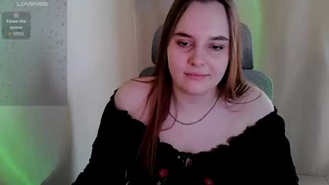 Snapshot of noir_ember_ chatting on July 2026 01:36:02 PM noir_ember_ online show from July 2026 01:36:02 PM