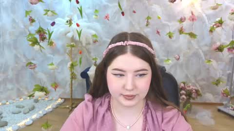 Snapshot of noirwhisper chatting on June 2026 03:40:01 AM noirwhisper online show from June 2026 03:40:01 AM