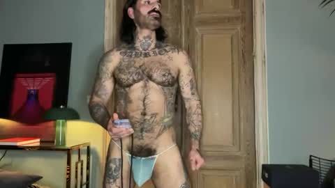 Snapshot of noisyx1976 chatting on January 2025 09:13:01 PM Im here enjoy online show from January 2025 09:13:01 PM