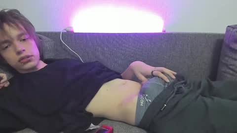 nolan_sagee online show from May 2026 08:01:01 AM