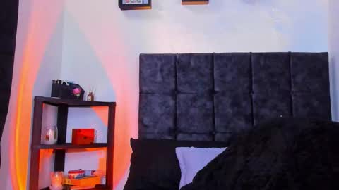 Nolan  online show from October 2025 07:46:02 PM