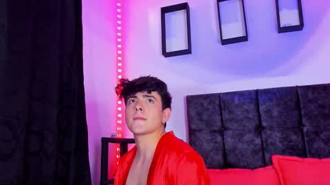 Nolan  online show from November 2025 07:16:01 PM