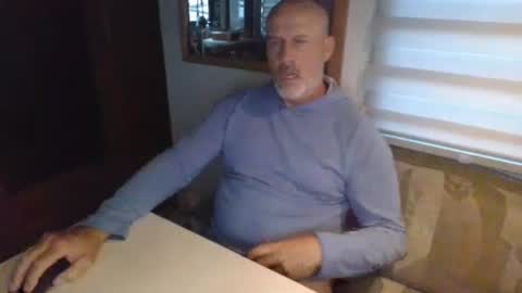 Snapshot of nomadfreedom chatting on December 2024 01:06:01 PM nomadfreedom online show from December 2024 01:06:01 PM