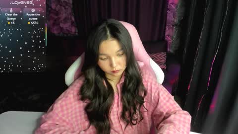 nomi online show from March 2026 08:01:01 PM