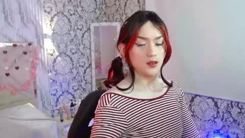 nooah_tay online show from April 2026 07:01:01 PM