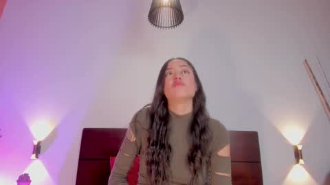 Nora Da Silva online show from February 2025 12:30:02 AM