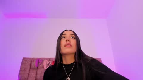 Nora Da Silva online show from May 2026 01:01:02 AM