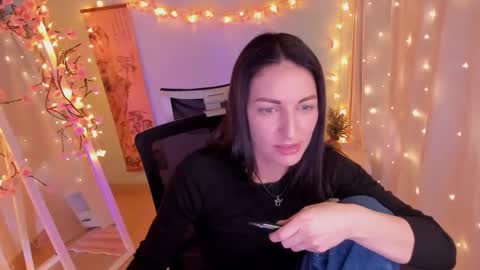 Nora online show from March 2026 09:41:01 PM