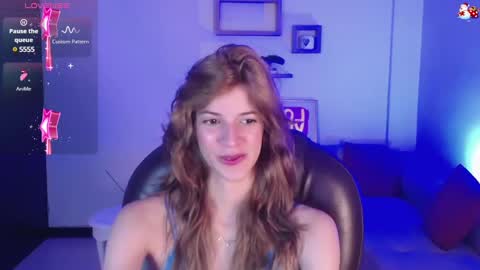 Nora online show from February 2025 07:03:02 PM