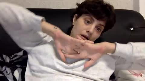 norablues online show from April 2026 09:18:01 AM