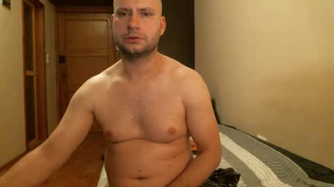 norbertopl87 online show from December 2024 12:08:01 AM