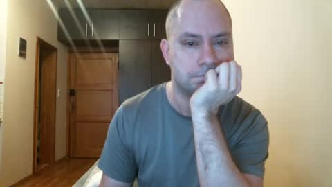 norbertopl87 online show from February 2025 06:56:02 AM