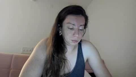 Emily snow online show from September 2025 12:33:02 AM