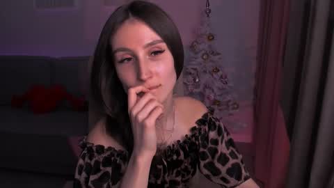 Snapshot of north_valkyrie chatting on January 2025 01:02:01 AM Hazel online show from January 2025 01:02:01 AM