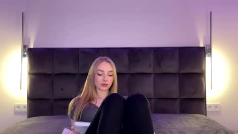 Goldie online show from November 2025 03:56:01 PM