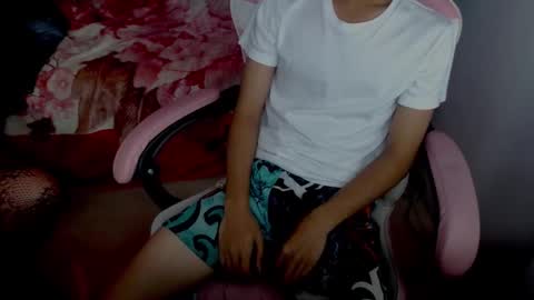 Snapshot of noughty_yuji chatting on February 2026 07:13:01 AM Yuji online show from February 2026 07:13:01 AM