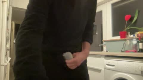 noux69 online show from November 2025 06:30:01 PM