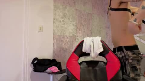 Nova Salvatore online show from February 2026 12:05:02 PM