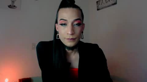 Nova...  online show from November 2025 09:59:01 PM