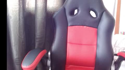 Snapshot of novaperotti chatting on October 2025 09:02:01 PM novaperotti online show from October 2025 09:02:01 PM