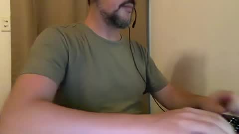 Snapshot of novio_muyalto chatting on June 2026 11:38:02 PM novio_muyalto online show from June 2026 11:38:02 PM