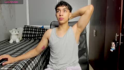 Noxx  online show from November 2025 10:57:02 PM