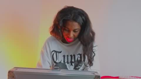 Snapshot of nude2557940 chatting on November 2025 07:19:01 AM Channel Cox online show from November 2025 07:19:01 AM