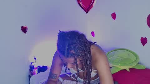 Snapshot of nude2557940 chatting on February 2026 04:25:01 PM Channel Cox online show from February 2026 04:25:01 PM