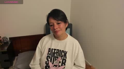 nuit_rose online show from February 2025 01:49:02 AM