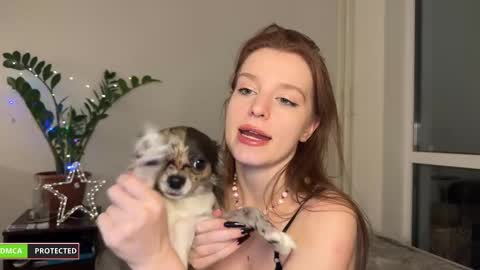 Snapshot of nura_foxx chatting on January 2025 12:22:02 AM nura_foxx online show from January 2025 12:22:02 AM