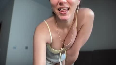 Snapshot of nursedoll chatting on June 2026 12:22:01 PM Ema online show from June 2026 12:22:01 PM