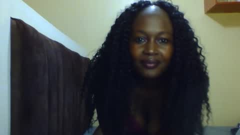 nutgal online show from October 2025 05:00:01 PM