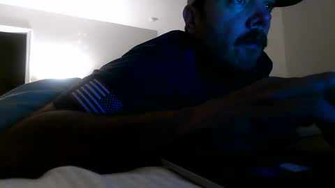 nuttincowboy727272 online show from April 2026 11:40:02 PM