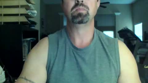 nvrenuff1979 online show from November 2025 12:48:02 PM