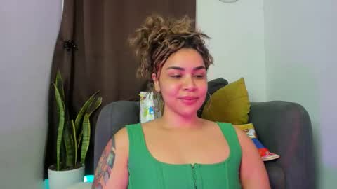Nia online show from May 2026 05:59:01 AM