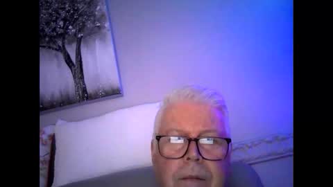 stockings  suspenders mad online show from December 2024 12:17:01 PM