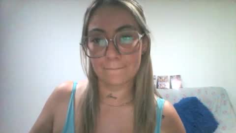nymphomaniacgirl77 online show from February 2025 05:58:02 AM